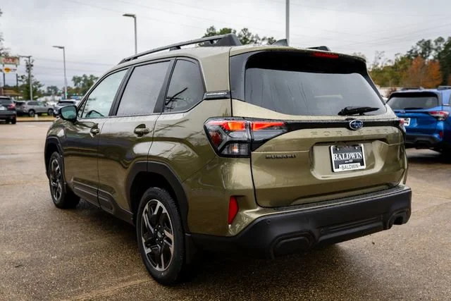 New 2026 Autumn Green Metallic Subaru Limited image 4
