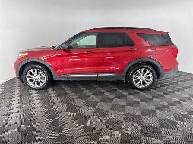 Used 2021 Red Ford XLT image 10
