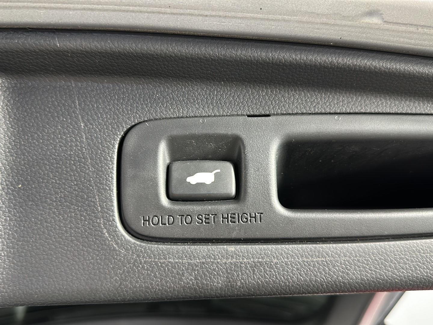 Used 2024 Lunar Silver Metallic Honda Sport Touring image 24