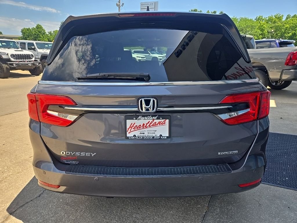 Used 2021  Honda Touring image 9