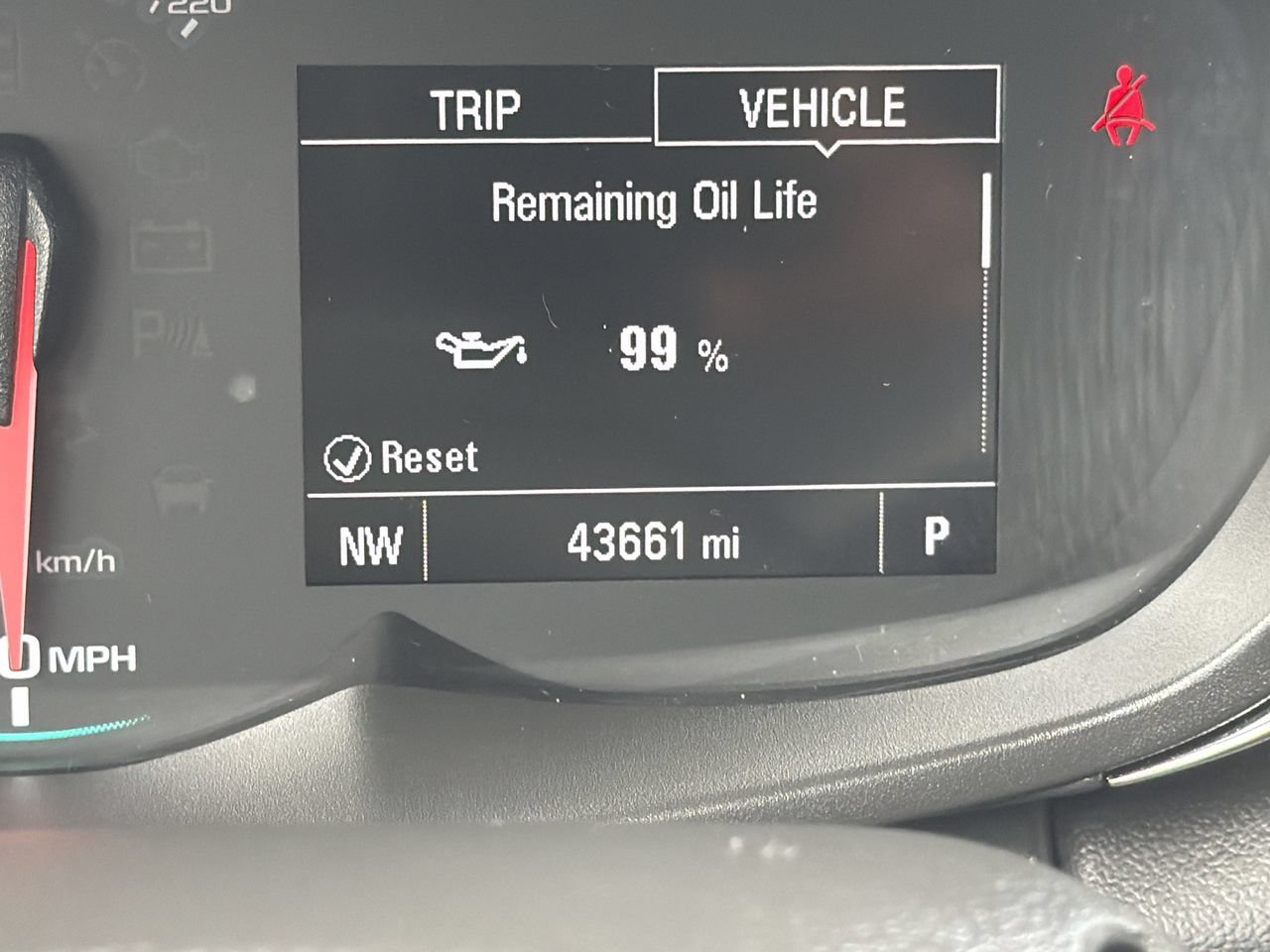 Used 2022 Silver Ice Metallic Chevrolet LT image 30