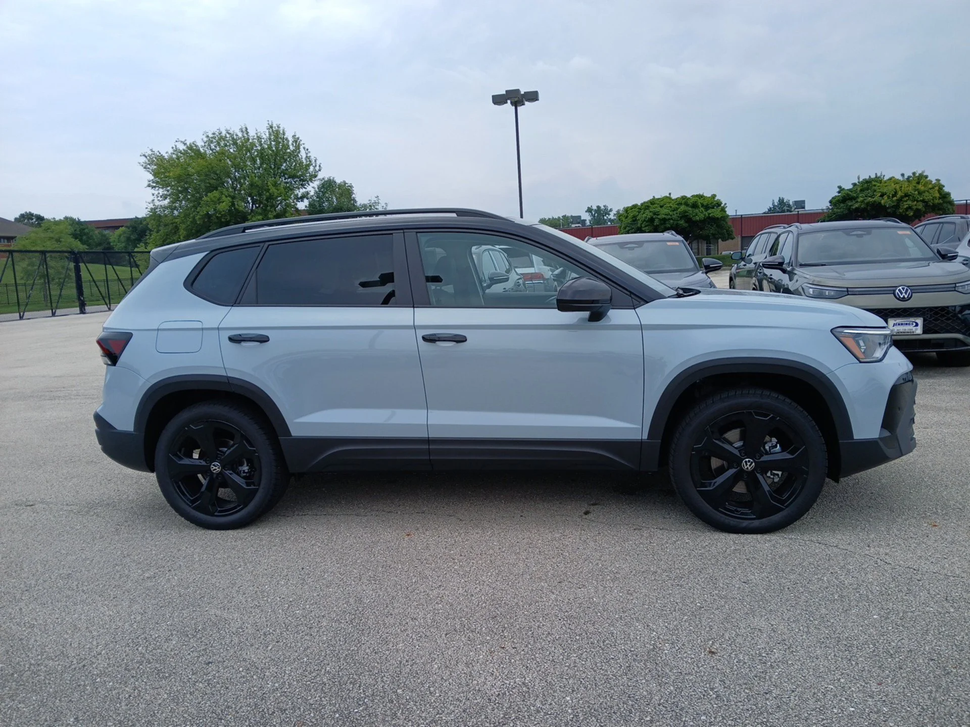 New 2026 Monument Gray W/Deep Black Roof Volkswagen 1.5T SE Black image 3