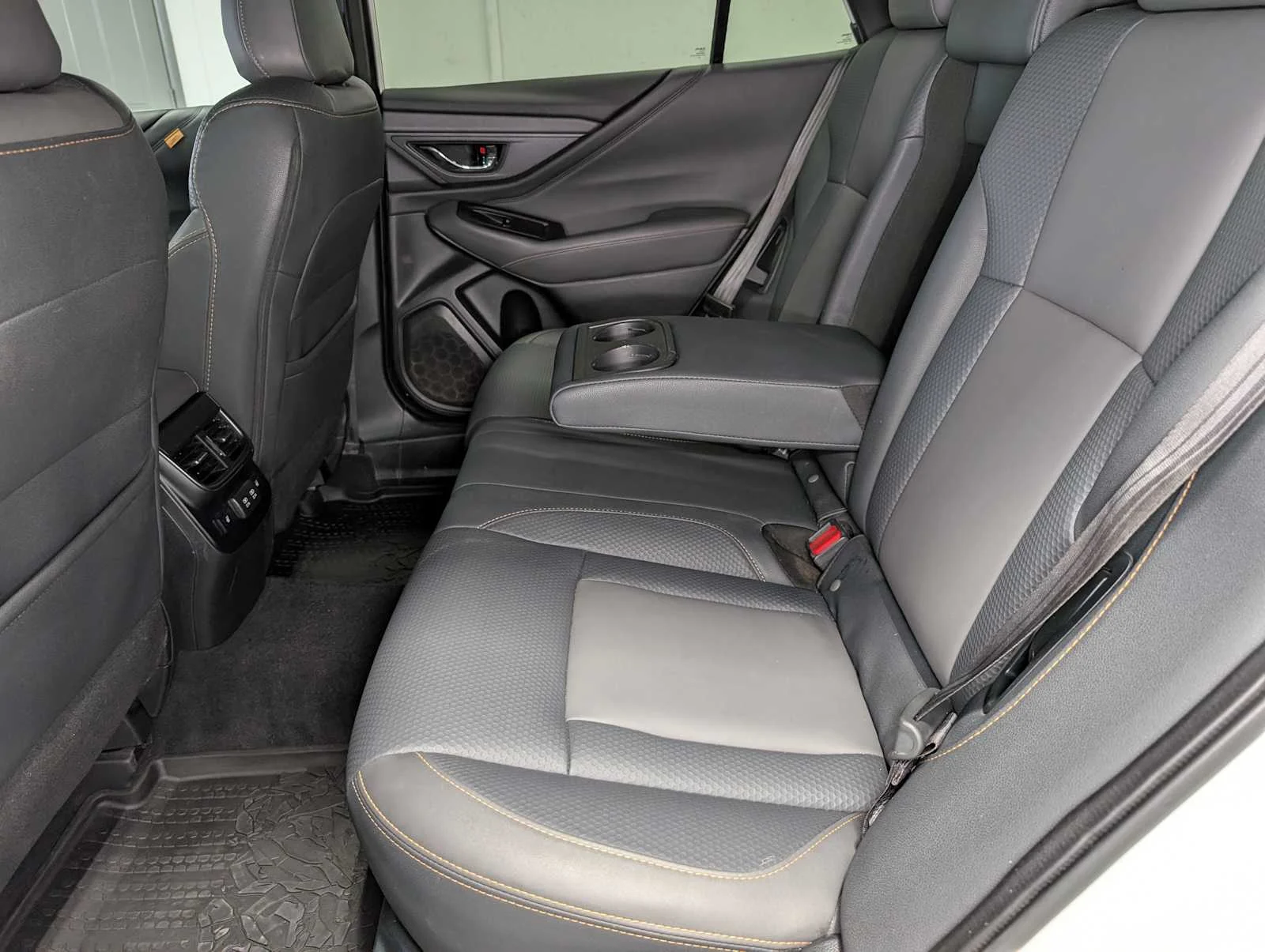 Used 2022 Crystal White Pearl Subaru Wilderness image 22