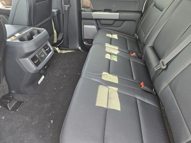 New 2026 Star White Metallic Tri-Coat Ford F-250® Lariat® image 38