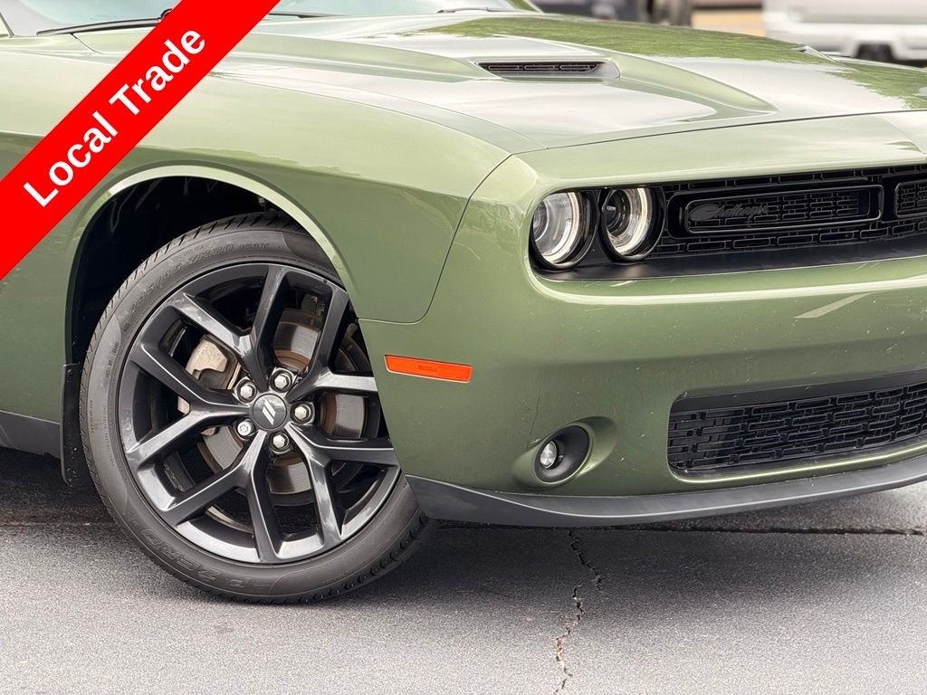 Used 2022 Green Dodge SXT image 5