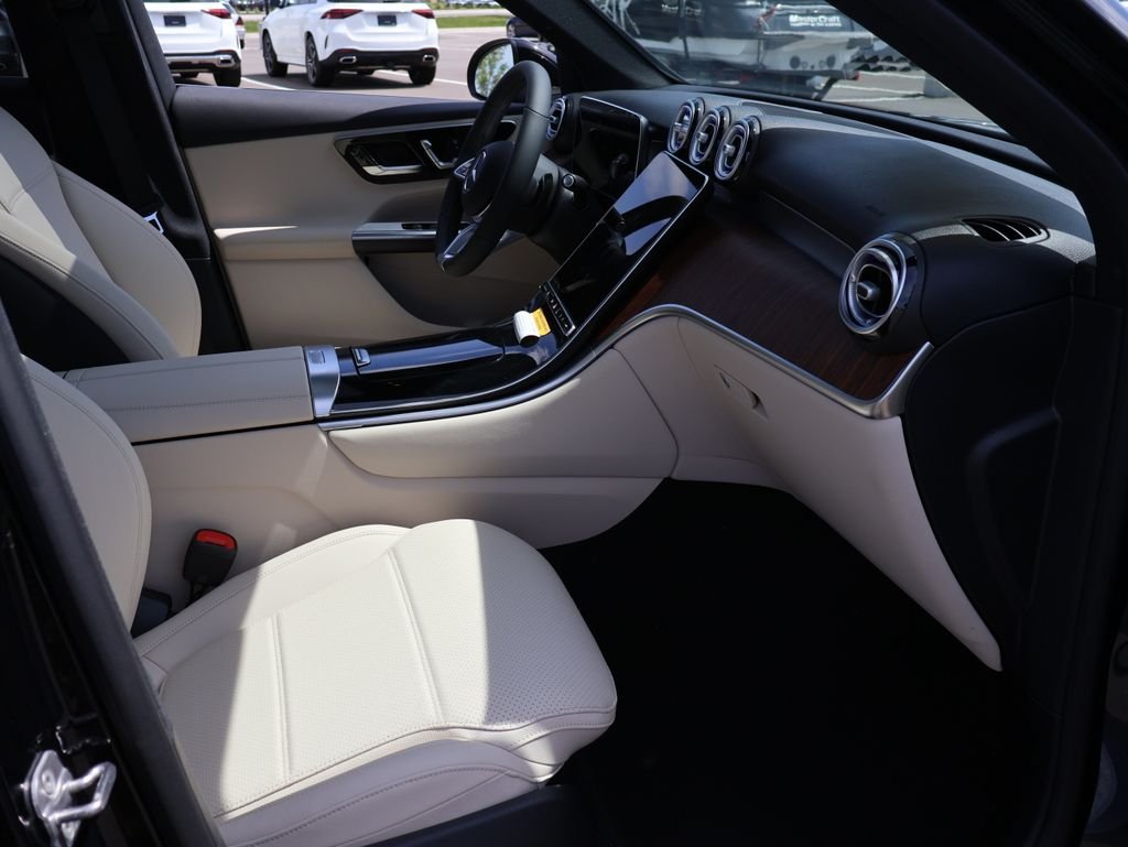 New 2026 Black Mercedes-Benz GLC 300 image 7
