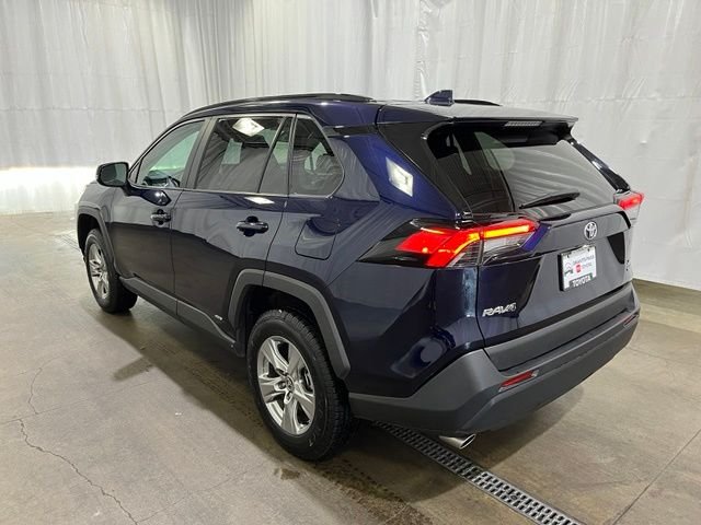Certified Used 2025  Toyota XLE image 6