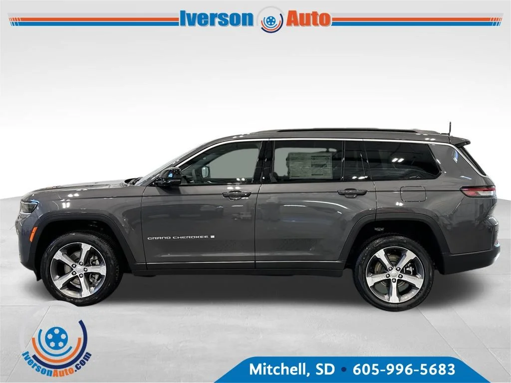 New 2026 Gray Jeep Limited image 4