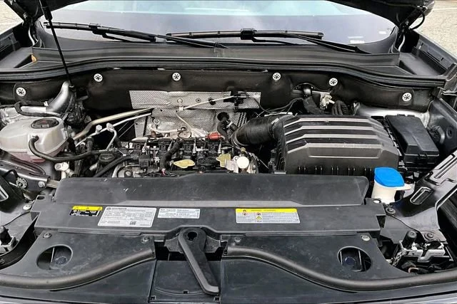 Certified Used 2024  Volkswagen 2.0T SE w/Technology image 41