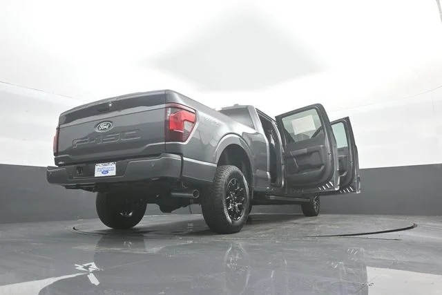New 2026 Carbonized Gray Metallic Ford XLT image 43