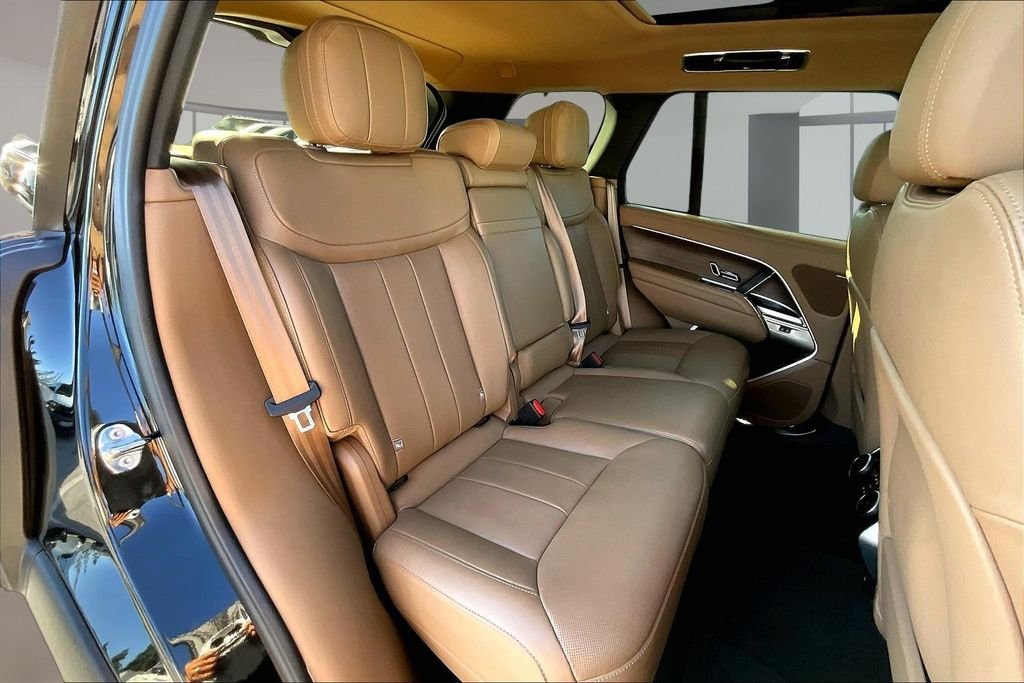 Certified Used 2025 Santorini Black Metallic Land Rover SE image 23
