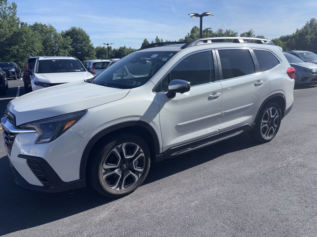 2023 Subaru Ascent Limited 7 Passenger's photo
