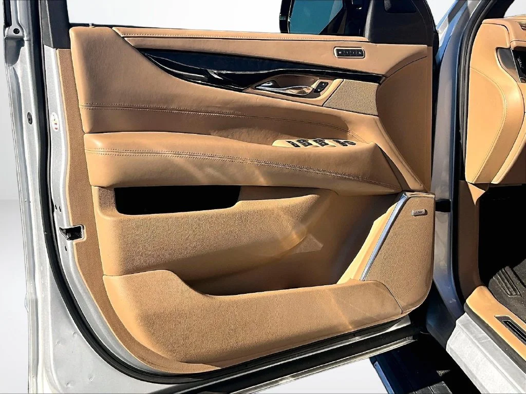 Used 2018 Silver Cadillac Platinum Edition image 21