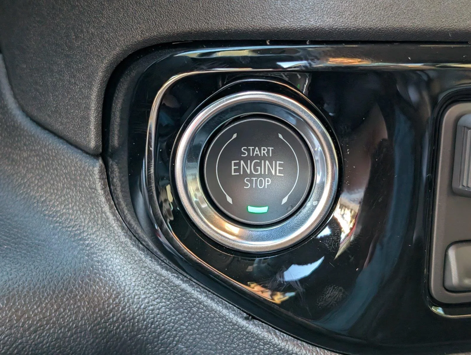 New 2026 Cardinal Red GMC Elevation image 24