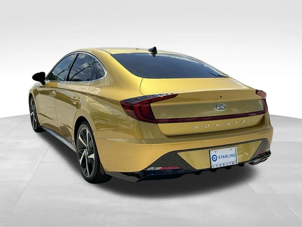 Used 2021 Yellow Hyundai SEL Plus image 7