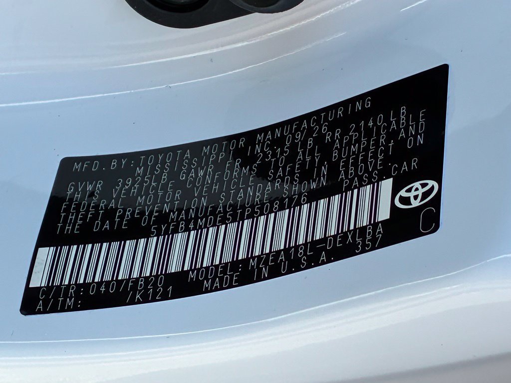 New 2026 Ice Cap Toyota LE image 32