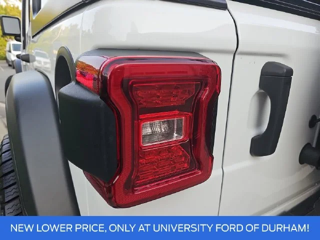 Used 2021 White Jeep Unlimited Sport Altitude image 30