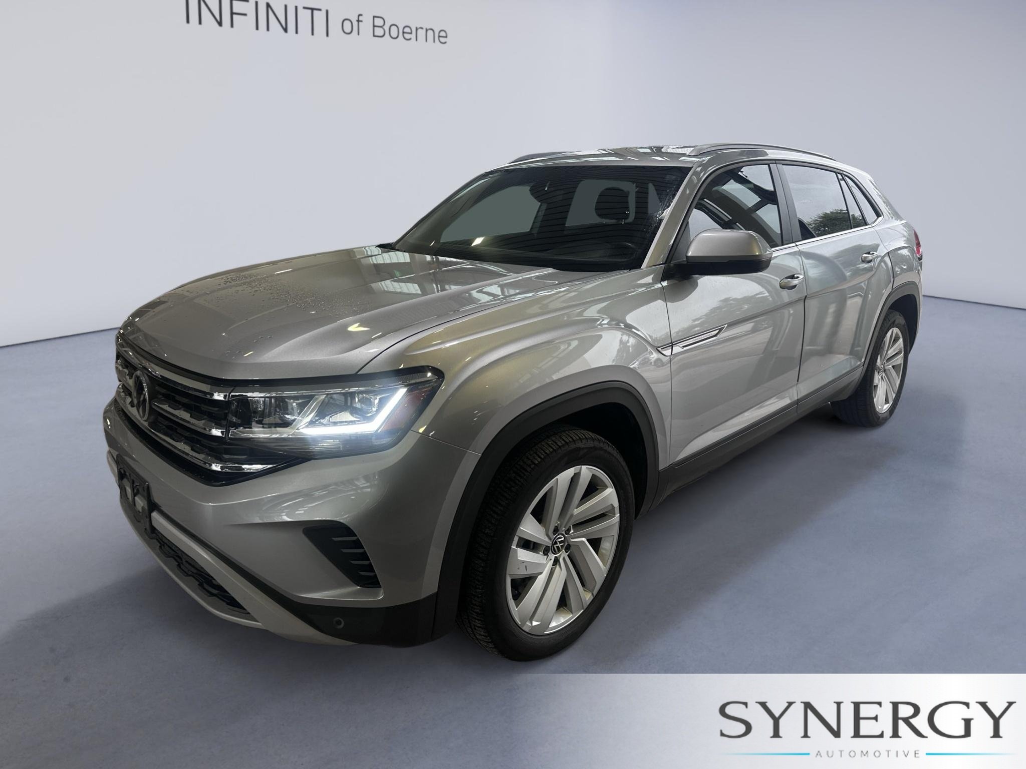 2022 Volkswagen Atlas Cross Sport SE w/Tech