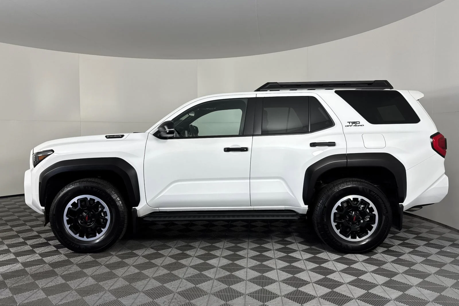 2025 Toyota 4Runner TRD Off-Road - Photo 6