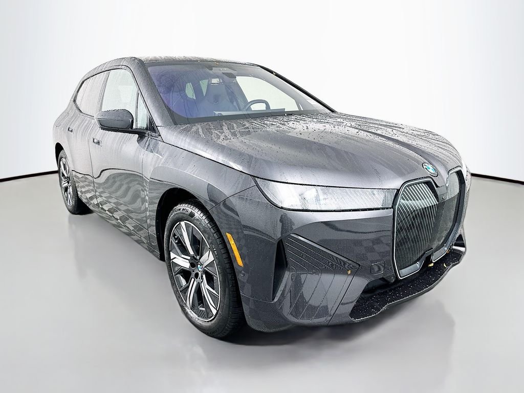 Used 2026 Dark Graphite Metallic BMW xDrive60 image 3