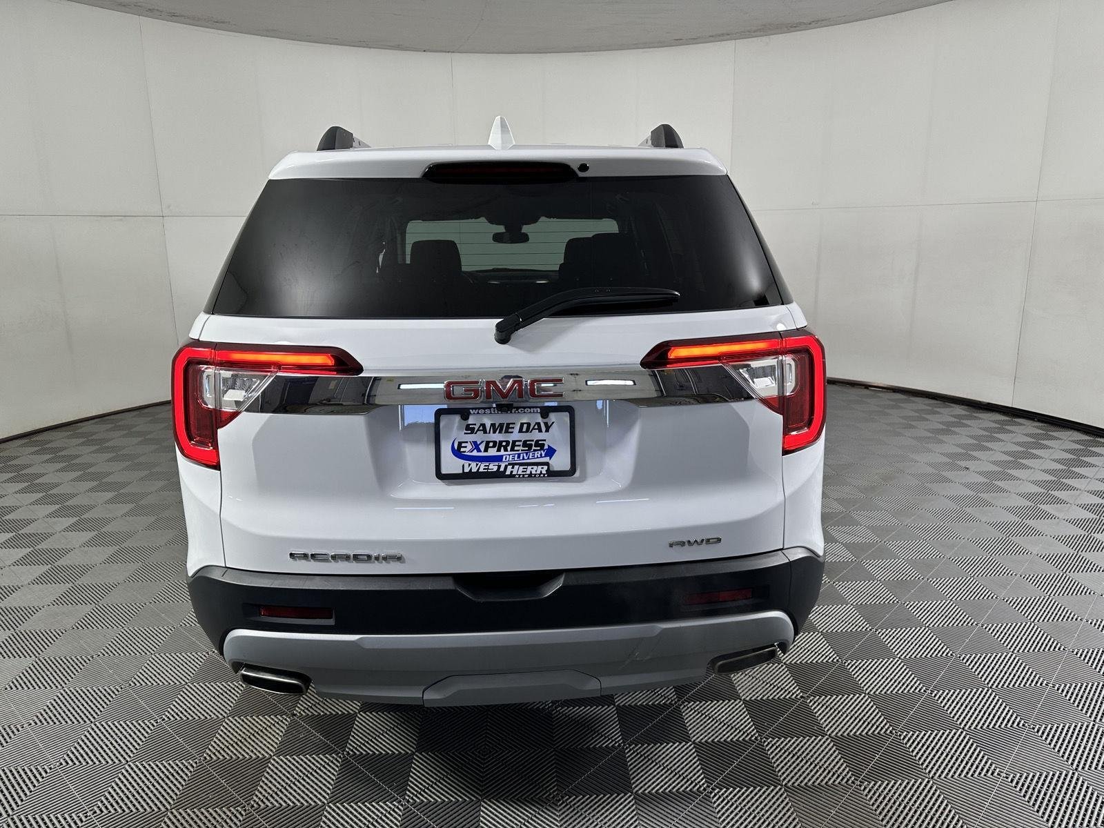 Used 2023 Summit White GMC SLE image 26