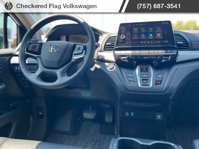Used 2025 Platinum White Pearl Honda EX-L image 28