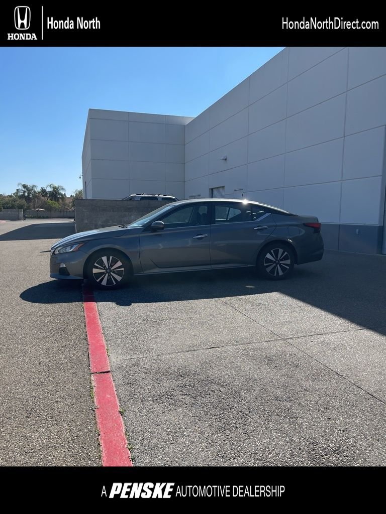 2022 Nissan Altima SV