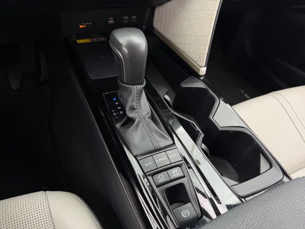 Used 2025 Beige Toyota XLE image 18