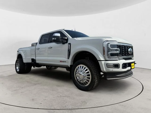Certified Used 2025 White Metallic Ford Platinum image 2