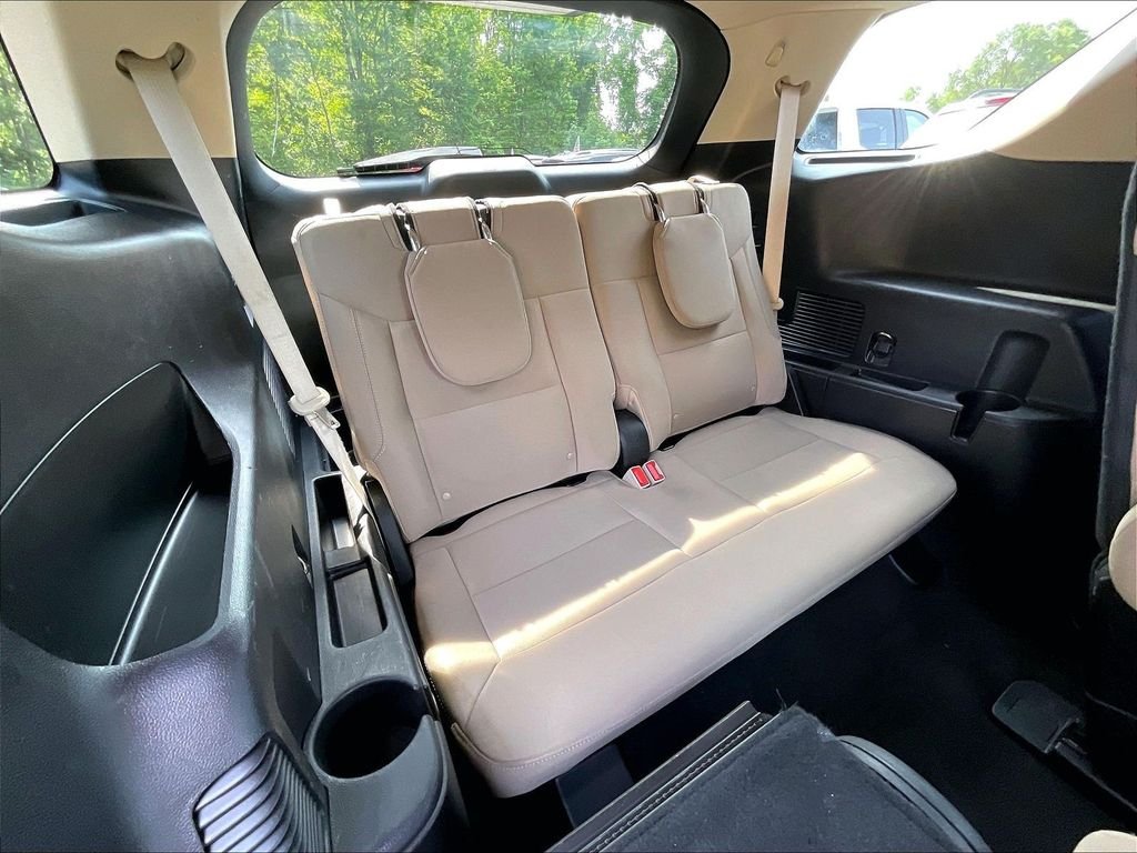 Used 2022 Black Ford XLT image 17