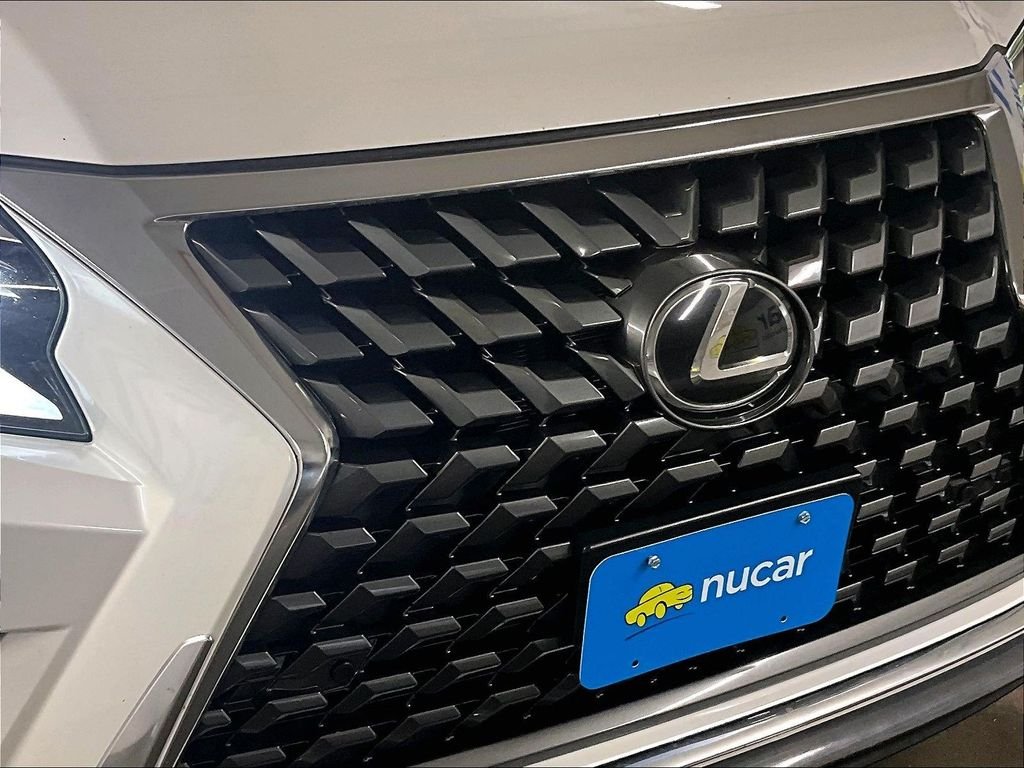 Used 2021 White Lexus 460 image 30