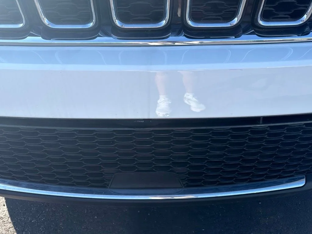 Used 2023 White Jeep Limited image 7