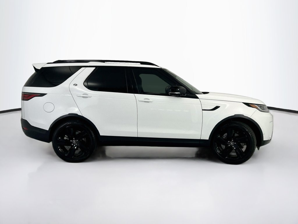 Certified Used 2025 Fuji White Land Rover S image 4