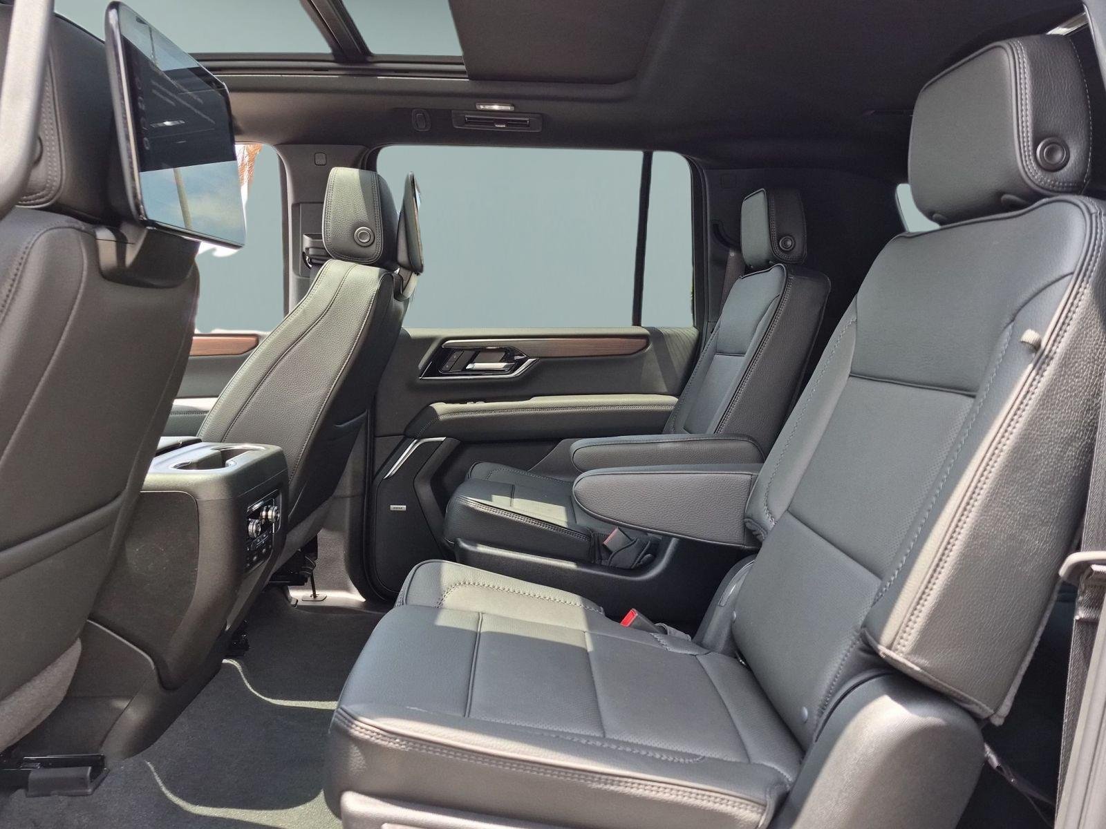 2026 GMC Yukon XL Denali - Photo 28