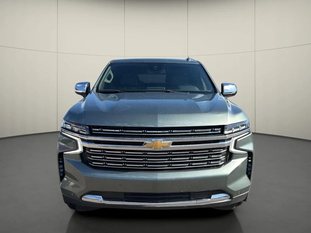 Used 2023 Green Chevrolet Premier image 2