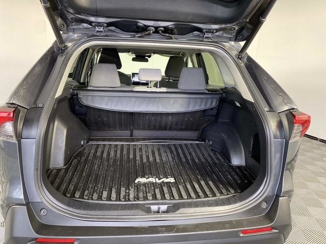 Used 2019 Gray Toyota XLE image 8