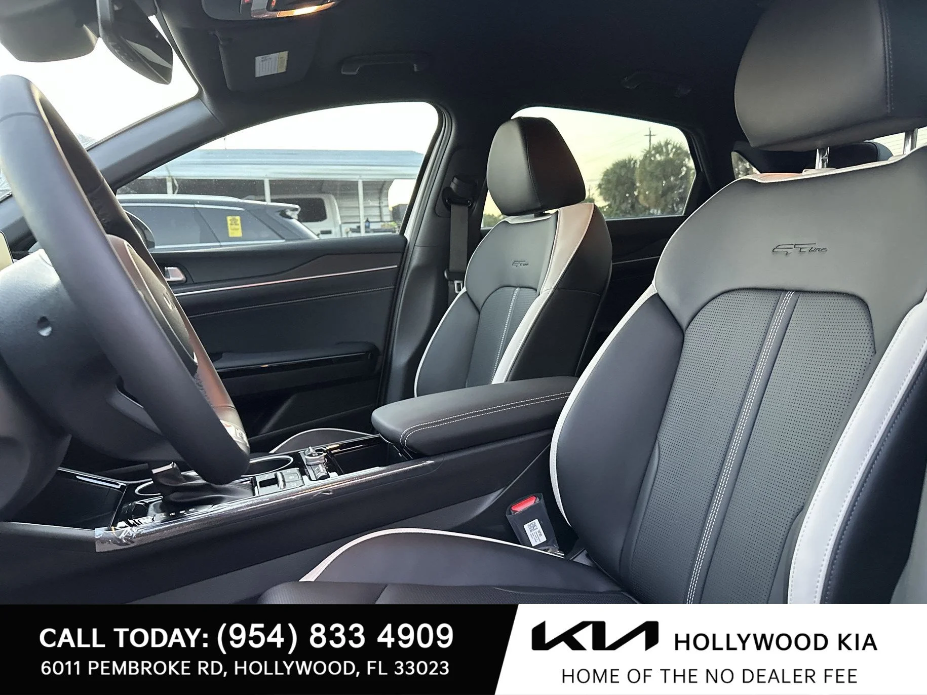 New 2026 Aurora Black Pearl Kia GT-Line FWD image 15