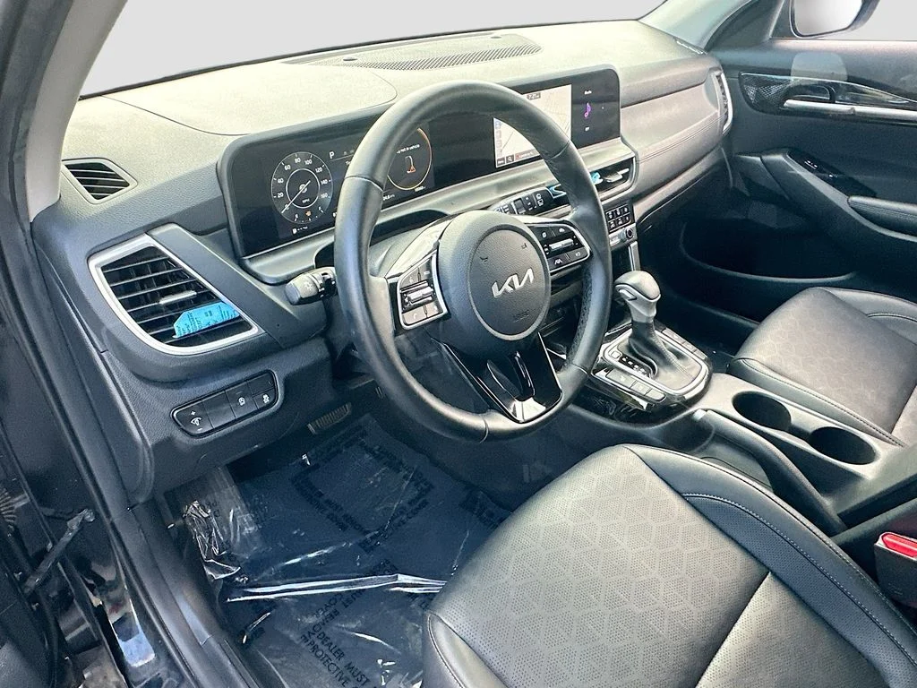 Certified Used 2024 Black Kia EX image 9