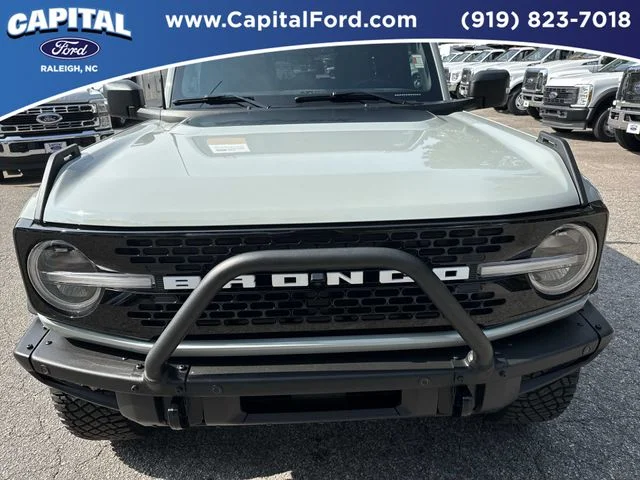 Used 2023 Gray Ford Wildtrak image 10