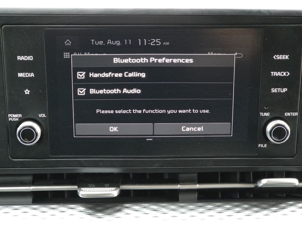 Used 2024 Snow White Pearl Kia LX image 7