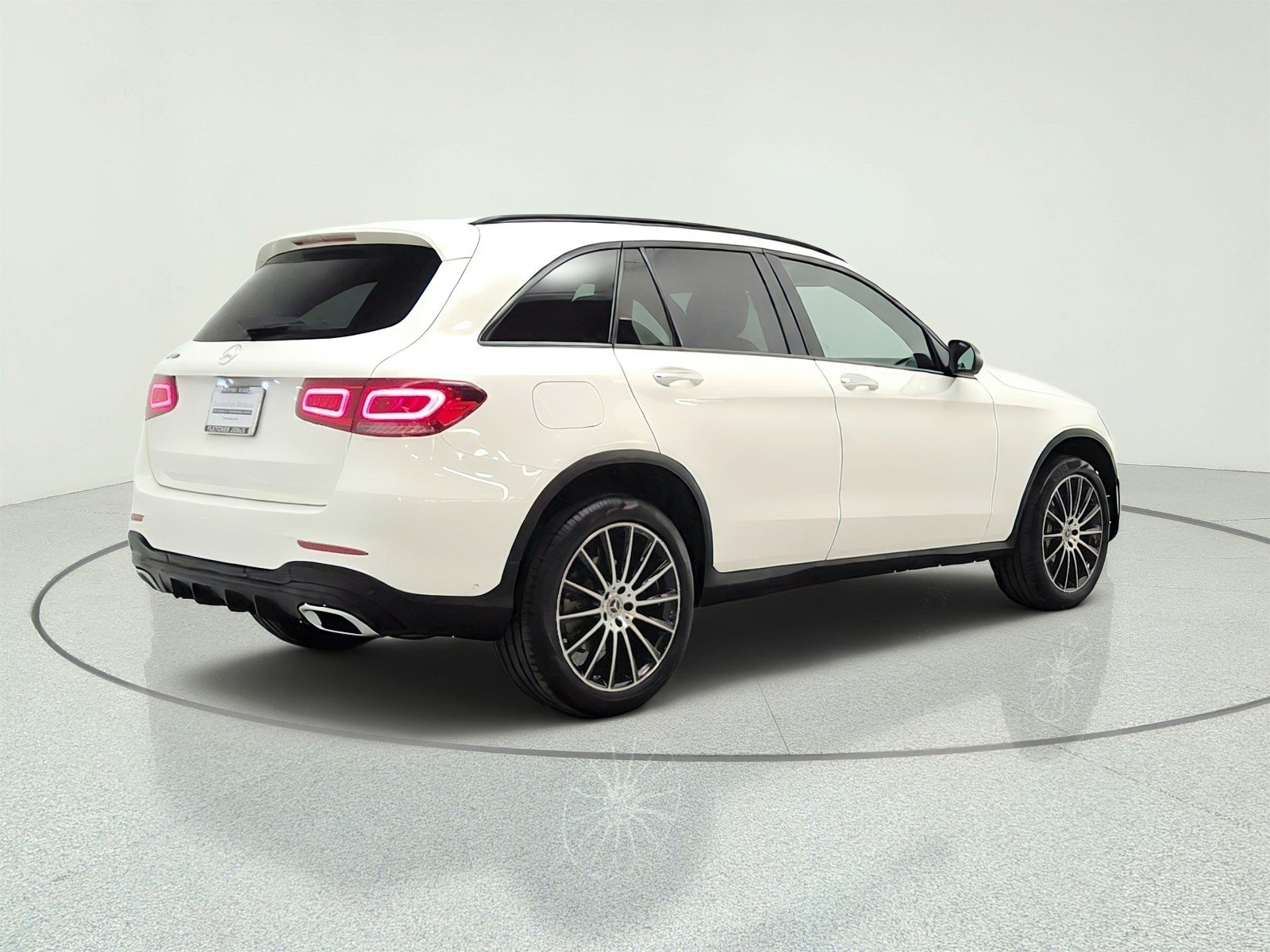 Used 2022 Polar White Mercedes-Benz GLC 300 SUV image 5