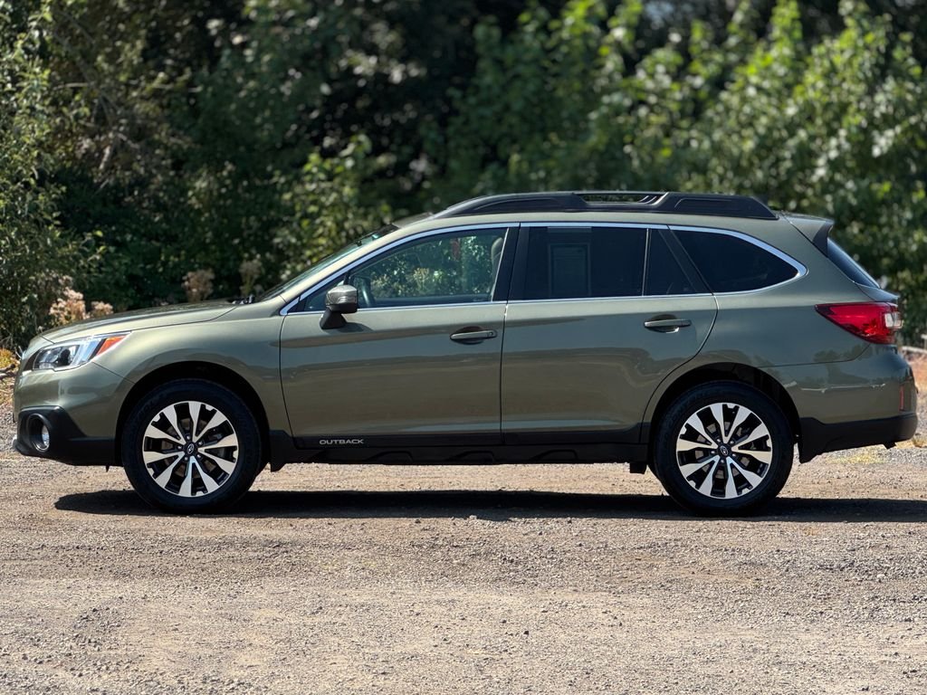 Used 2016 Wilderness Green Metallic Subaru 2.5i image 4