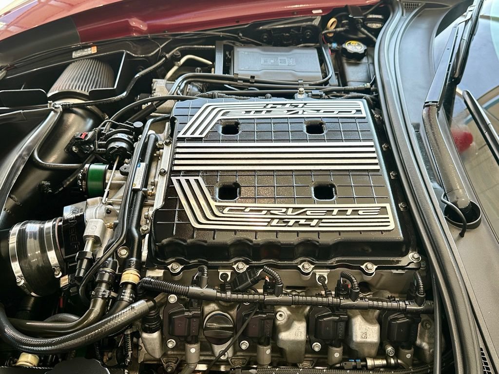 Used 2018 LONG BEACH RED METALLIC TINTCOAT Chevrolet Z06 1LZ image 34