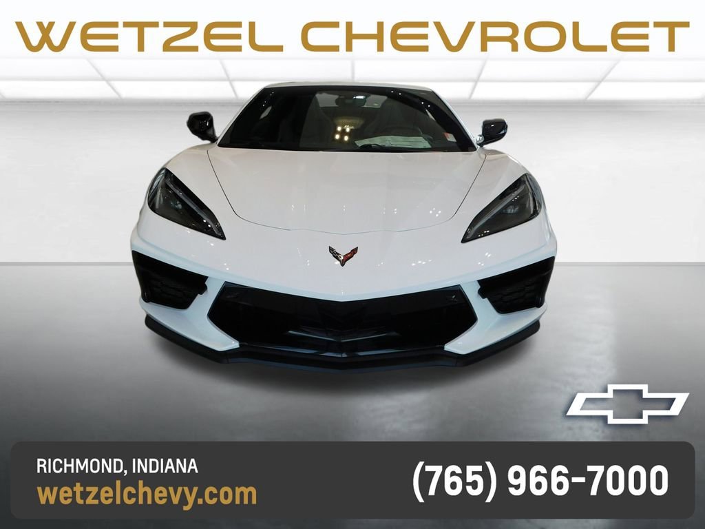 Used 2023 Arctic White Chevrolet 2LT image 7
