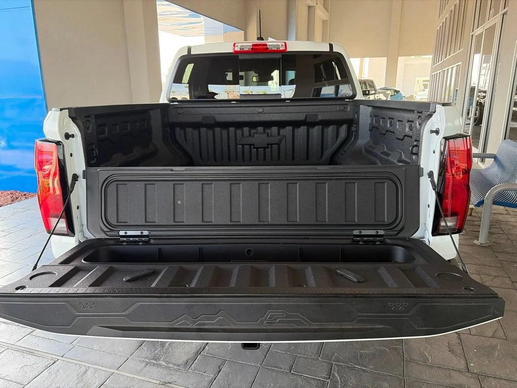 2026 Chevrolet Colorado ZR2 - Photo 7