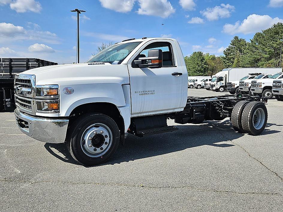 2024 Chevrolet Silverado HD Work Regular Cab 141" WB's photo