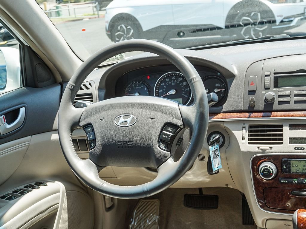 Used 2006 White Hyundai GLS V6 image 16