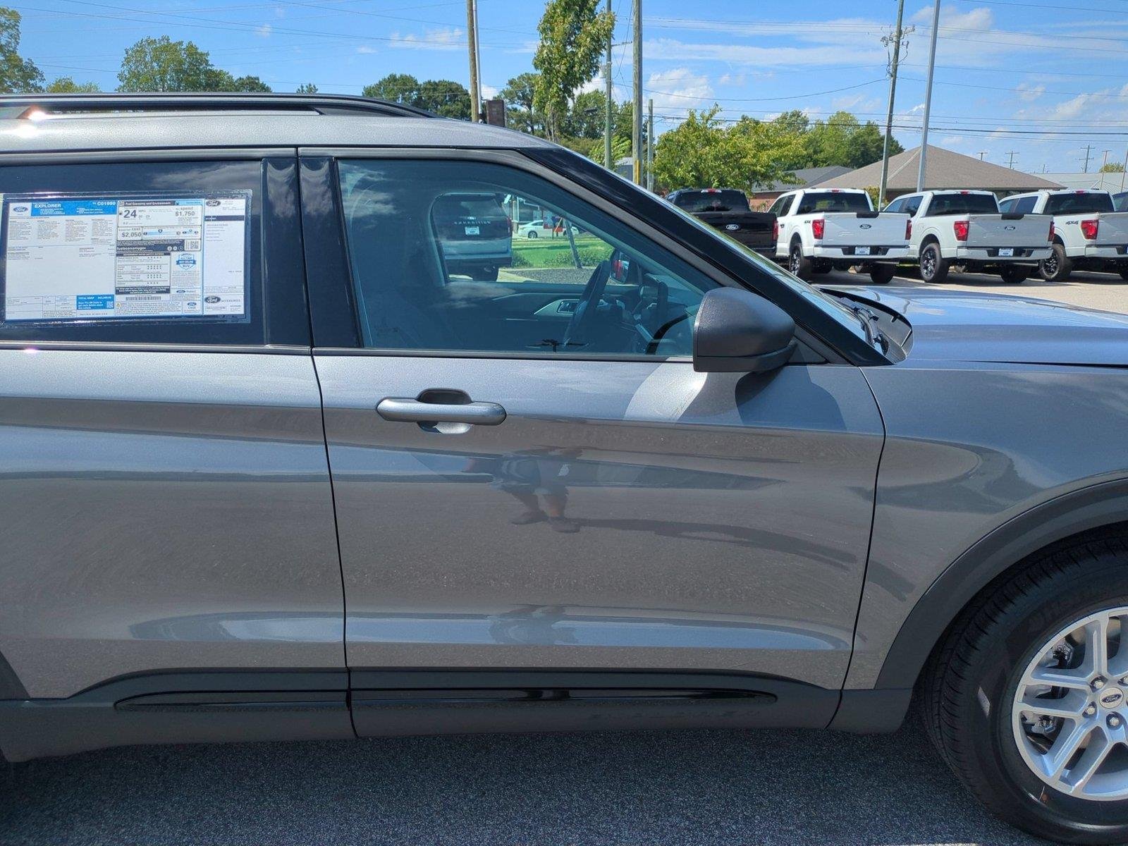 New 2026 Carbonized Gray Metallic Ford Active image 37