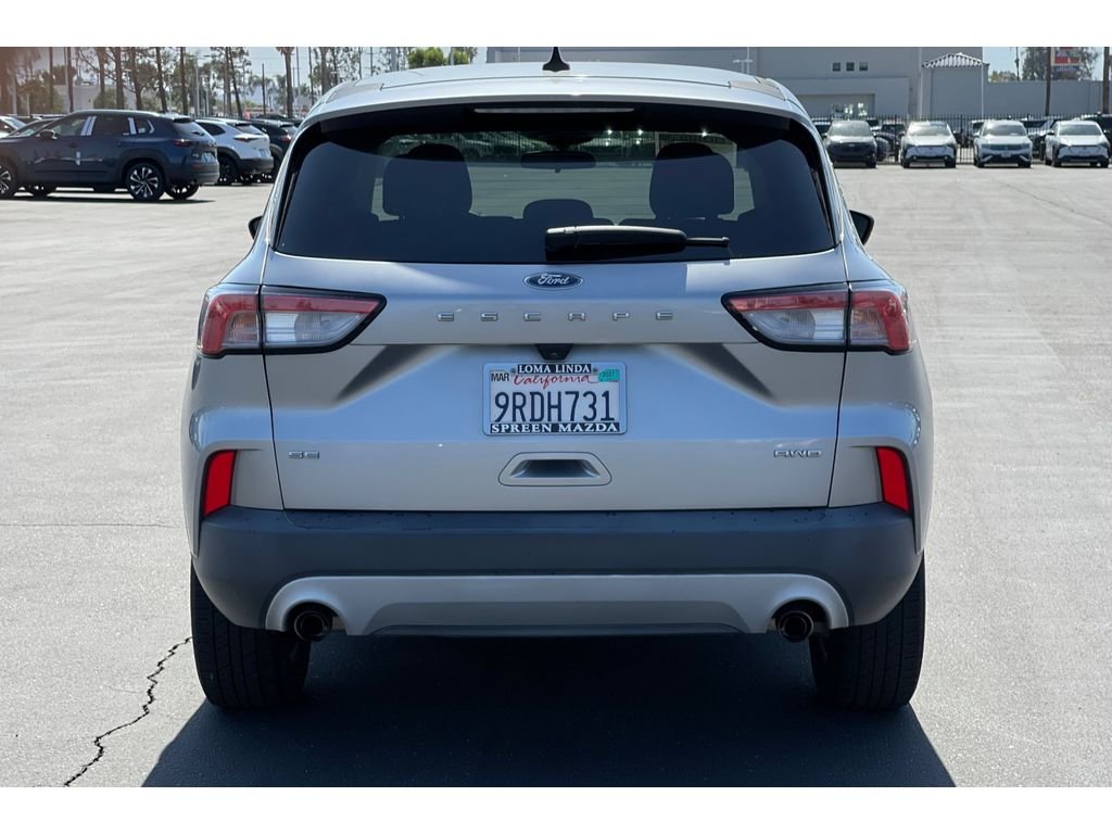 Used 2022 ICONIC SILVER Ford SE image 5