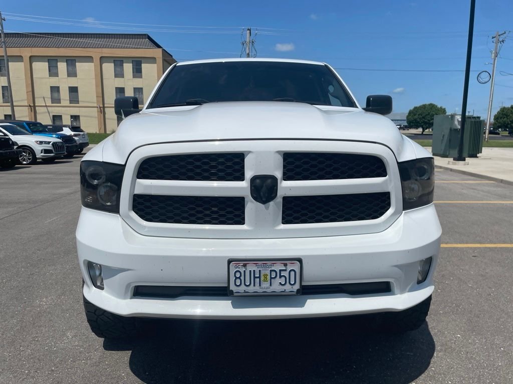 Used 2014 White Ram Express image 2
